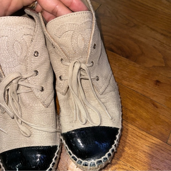 CHANEL 15C Crackle High Top Espadrilles Light Beige Black Size 40 - Picture 2 of 15